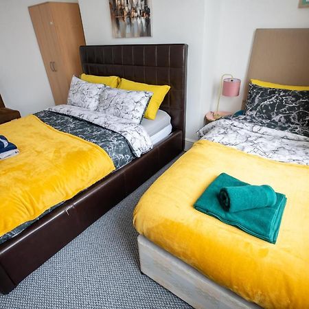 Sterling Aparment Apartment Уолсенд Екстериор снимка