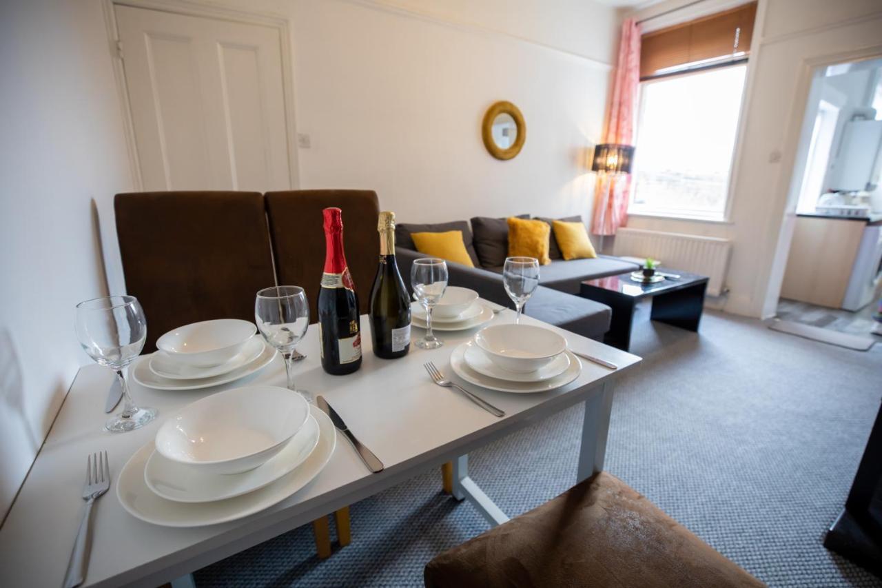 Sterling Aparment Apartment Уолсенд Екстериор снимка